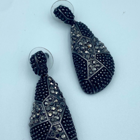 Black Dangle Jewel Earrings - Picture 3 of 3